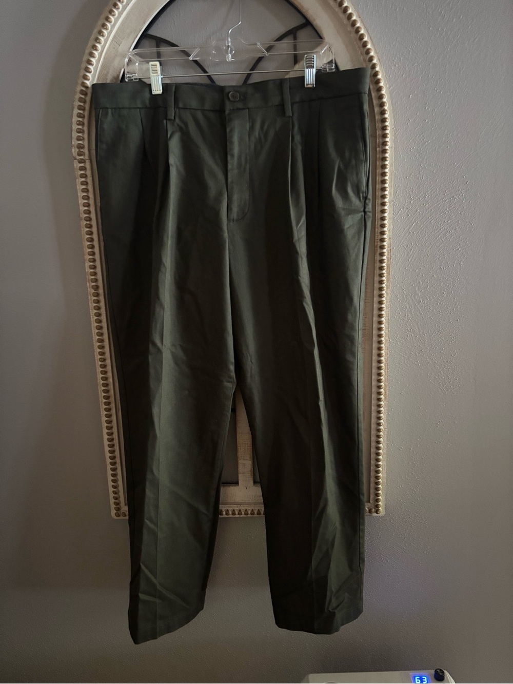 Dockers Men's Dark Olive Dress Pants 36 x 29